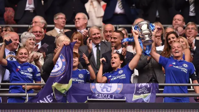 Chelsea lift Women's FA Cup