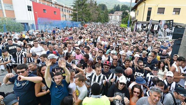 Cristiano Ronaldo's first appearance for Juventus drew quite a crowd in Villar Perosa