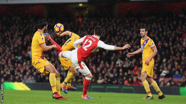 Olivier Giroud scores for Arsenal against Crystal Palace