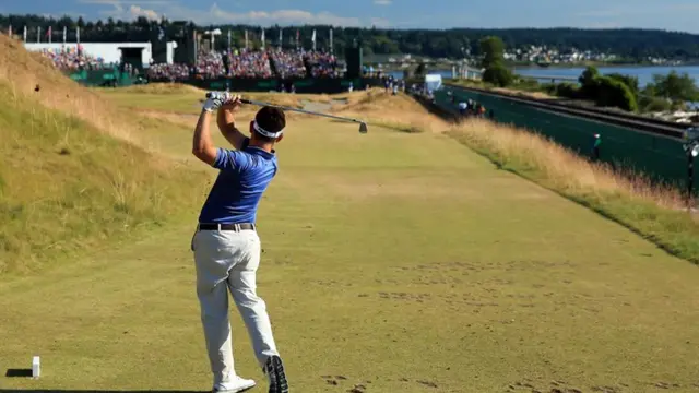 Louis Oosthuizen hits a drive