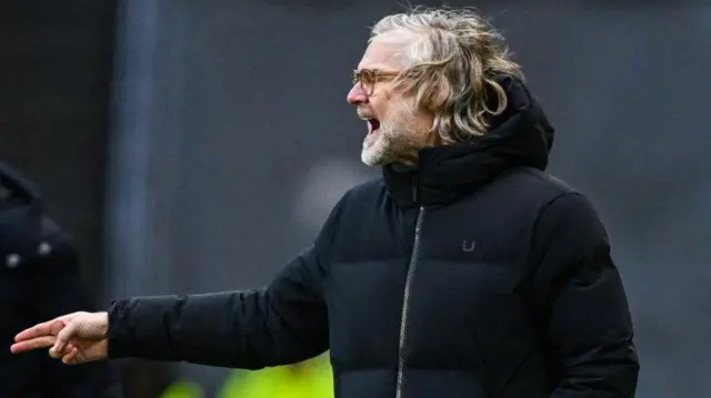 Dundee manager Steven Pressley