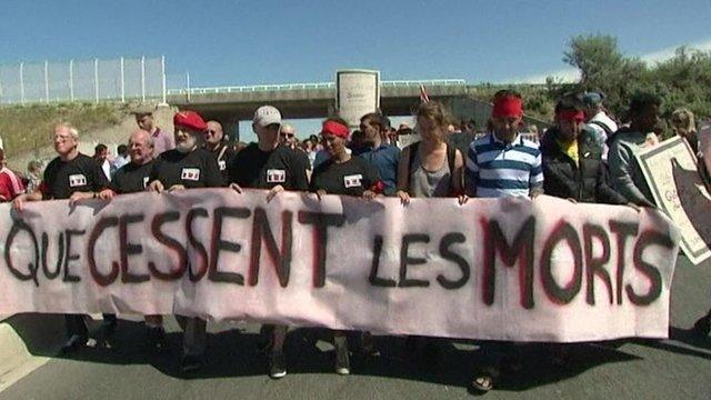 Protesters in Calais