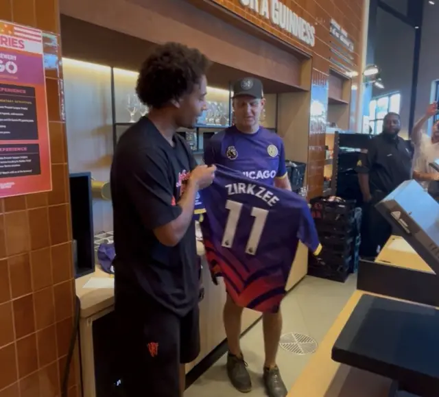 Manchester United striker Joshua Zirkzee