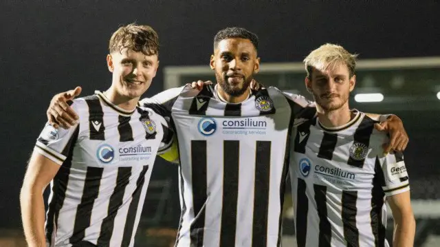 PAISLEY, SCOTLAND - OCTOBER 30: St Mirren goalscorers Mark O'Hara, Jonah Ayunga and Scott Tanser at full time during a William Hill Premiership match between St Mirren and St Johnstone at the SMiSA Stadium, on October 30, 2024, in Paisley, Scotland. (Photo by Paul Byars / SNS Group)