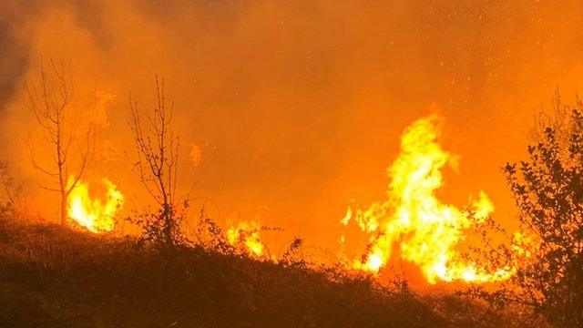 Un o'r tanau gwair ger yr A4118 yn Abertawe rhwng Cilâ Uchaf a Lôn Kittle