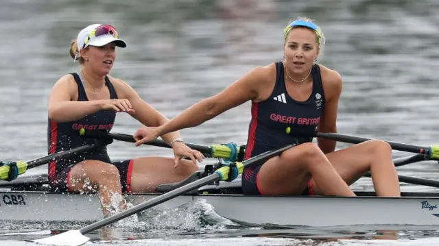 Mathilda Hodgkins Byrne and Rebecca Wilde of Team Great Britain 