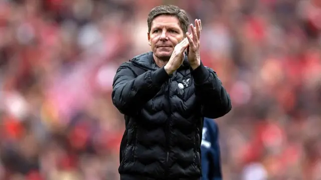 Oliver Glanser applauds Crystal Palace fans