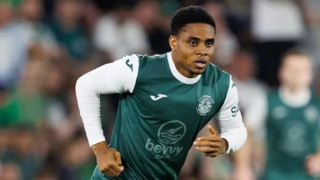 Hibernian striker Thibault Klidje