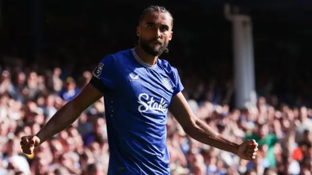 Dominic Calvert-Lewin stands strong playing for Everton