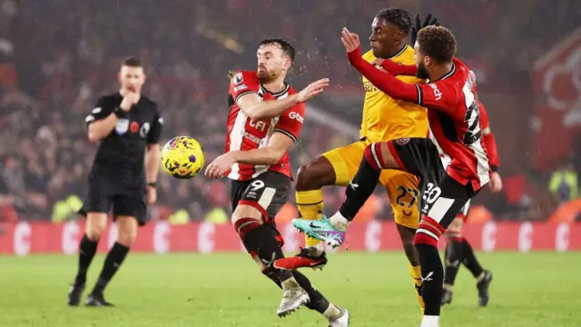 Sheffield United in action against Wolves