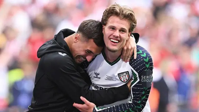 Leo Hjelde celebrating Sunderland's play-off final victory at Wembley against Sheffield United