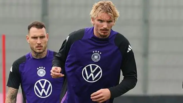 Nick Woltemade in Germany training