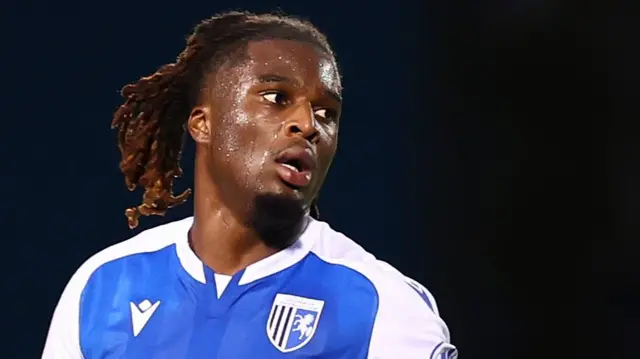Shadrach Ogie in action for Gillingham