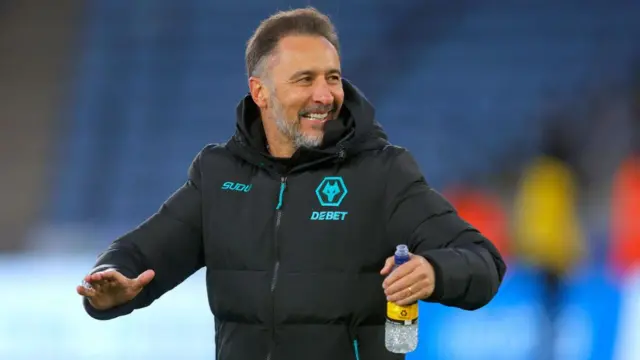 Wolverhampton Wanderers manager Vitor Pereira reacts during the Premier League match between Leicester City FC and Wolverhampton Wanderers FC at The King Power Stadium