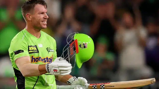 David Warner celebrates his century