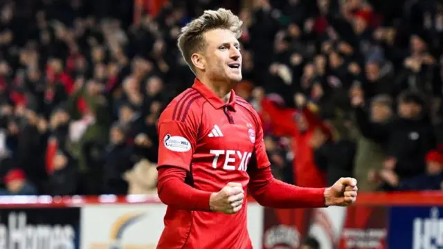 Aberdeen midfielder Stuart Armstrong