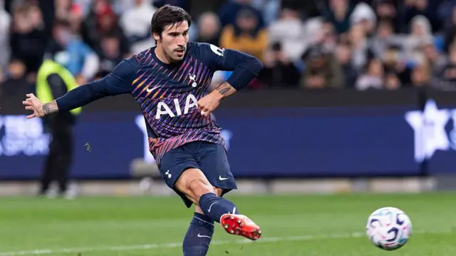 Sandro Tonali in action for Tottenham