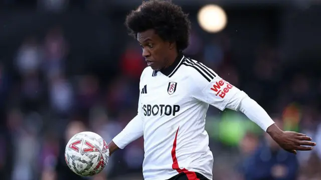 Willian playing for Fulham 