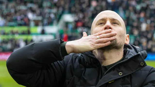 Hibernian Head Coach David Gray celebrates at full time during a William Hill Premiership match between Hibernian and Heart of Midlothian at Easter Road