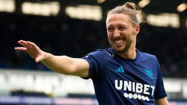 Luke Ayling