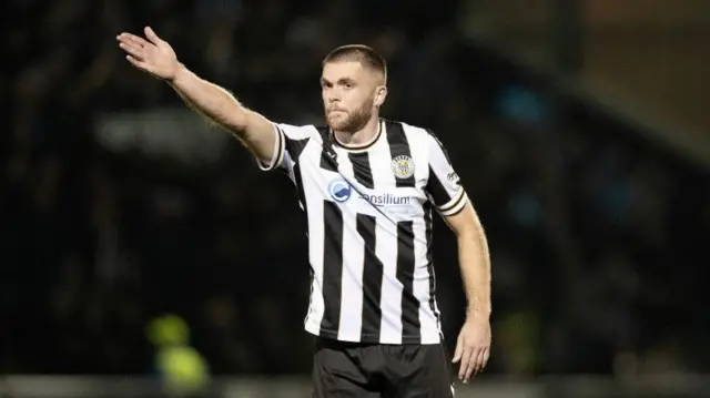     
PAISLEY, SCOTLAND - OCTOBER 30: St Mirren's Marcus Fraser during a William Hill Premiership match between St Mirren and St Johnstone at the SMiSA Stadium, on October 30, 2024, in Paisley, Scotland. (Photo by Paul Byars / SNS Group)