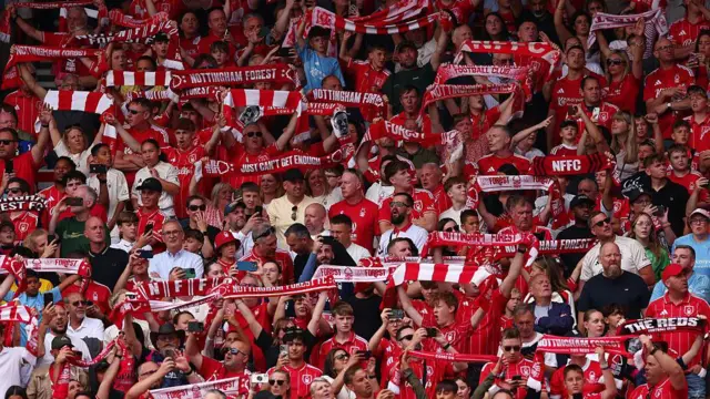 Nottingham Forest fans