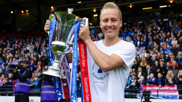 Rachel McLauchlan scored in her final Rangers outing as they defeated Hearts 2-0 to win the Scottish Cup