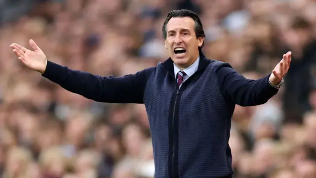  Unai Emery, Manager of Aston Villa, reacts