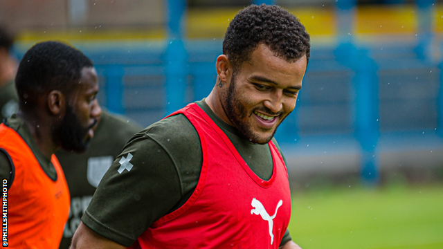 Stalybridge Celtic defender Dahrius Waldron