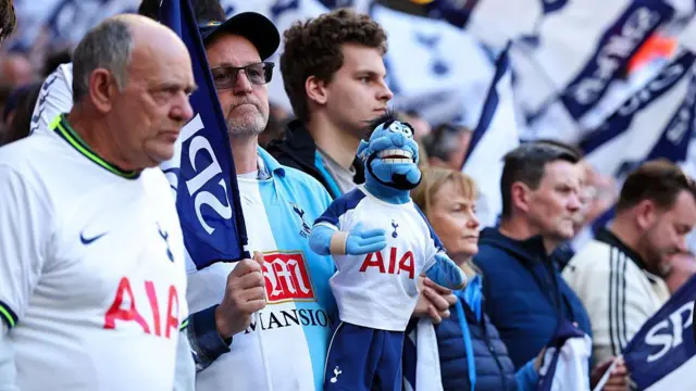 Tottenham fans look frustrated against Brighton