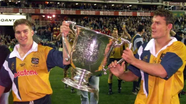 Tim Horan and Jason Little