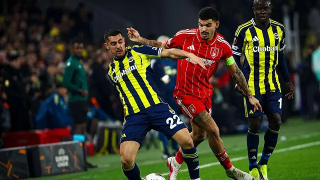 Morgan Gibbs-White battles for the ball for Nottingham Forest at Fenerbahce