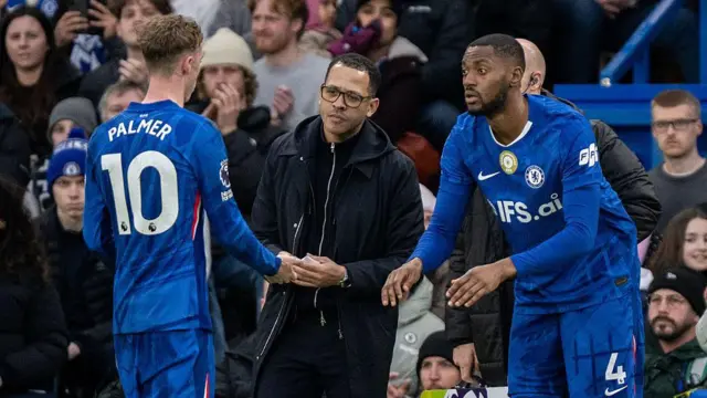 Cole Palmer gets substititued for Tosin Adarabioyo
