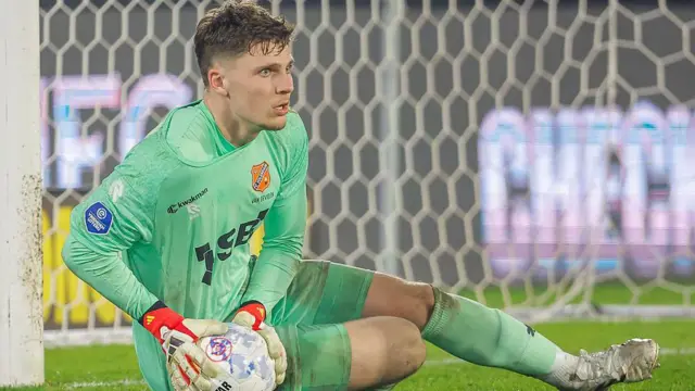 Goalkeeper Kayne van Oevelen of FC Volendam in action