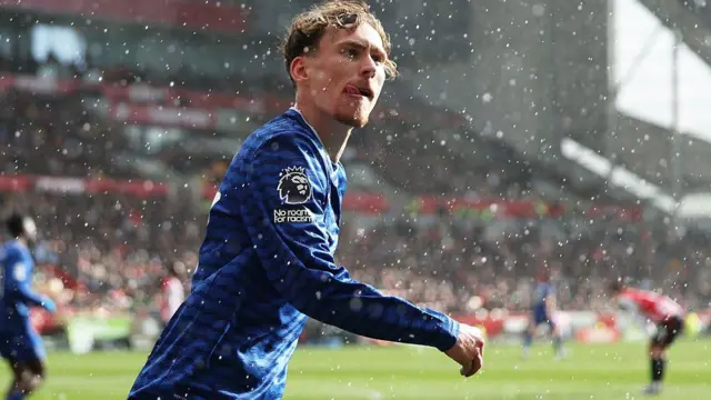 James Garner plays in the rain for Everton at Brentford