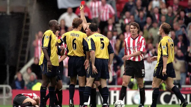 Vieira sent off against Sunderland
