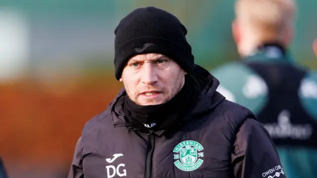Hibs head coach David Gray in training