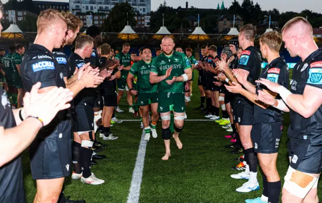 Glasgow Warriors applaud Connacht