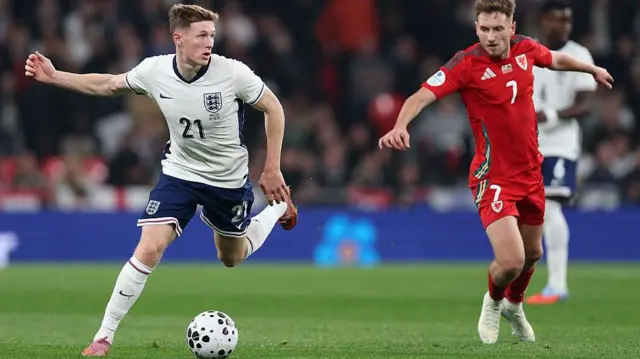 Elliot Anderson on the ball against Wales