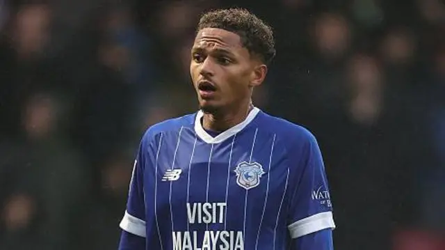 Omari Kellyman stood up playing for Cardiff City