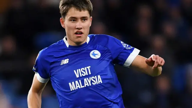 Rubin Colwill in action for Cardiff City