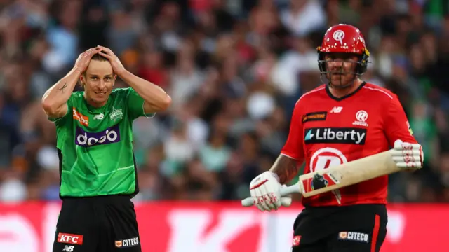 Tom Curran reacts after boundary to Melbourne Renegades