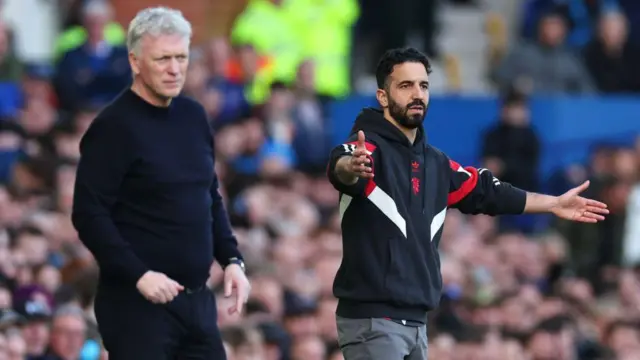 David Moyes and Ruben Amorim on the touchline for Manchester United