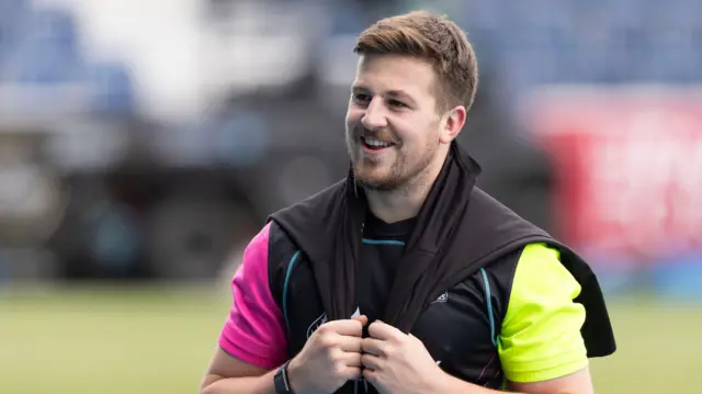 Murphy Walker in Glasgow Warriors training