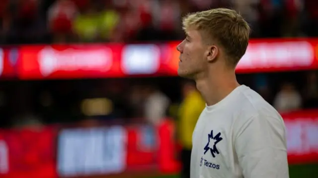 Rasmus Hojlund of Manchester United looks on