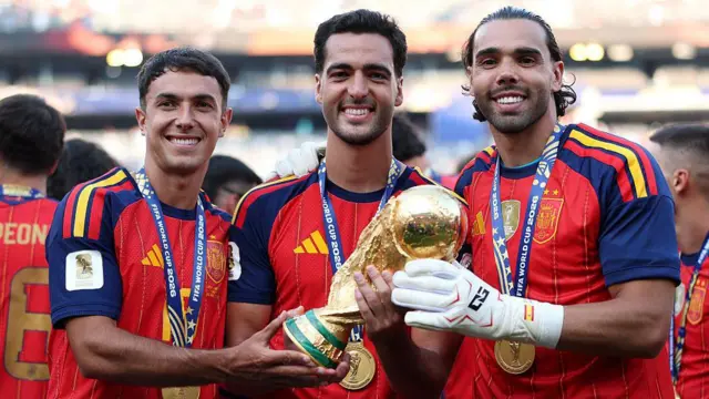 Mikel Merino, Martin Zubimendi and David Raya