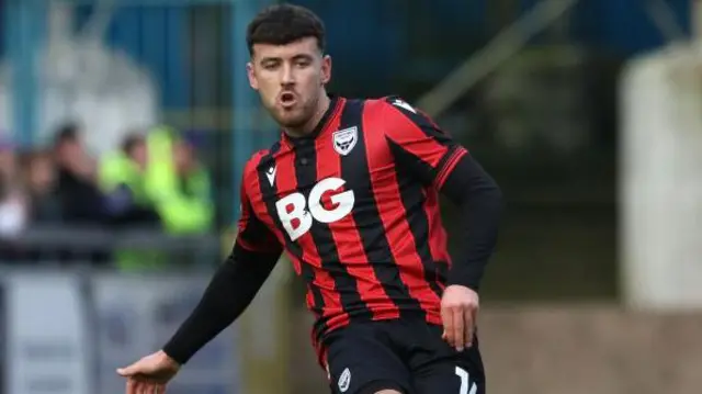 Former Oxford midfielder Oisin Smyth is sharing a room with Caolan Boyd-Munce at St Mirren's training camp in Spain