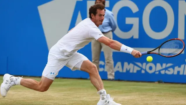 Andy Murray backhand at Queens