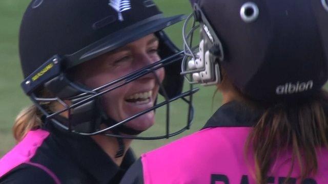 Highlights: New Zealand thrash Australia