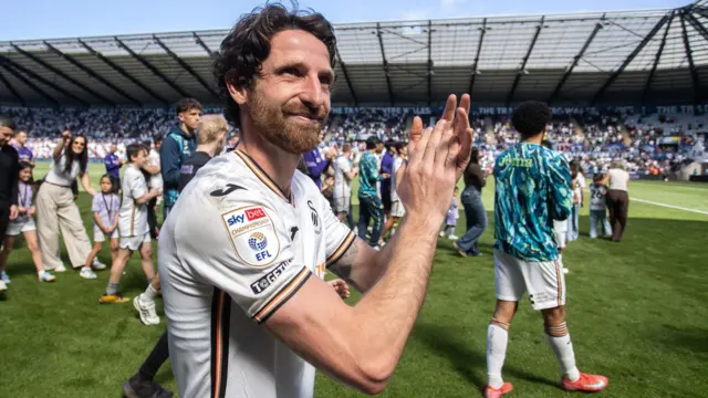 Joe Allen applauds Swansea fans are his final game